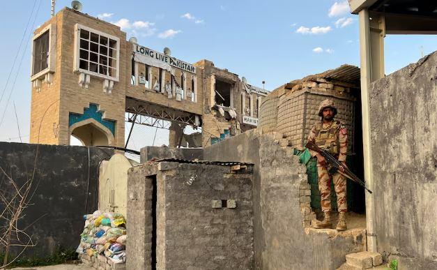 US says it supports Pakistan's 'right to defend itself' against Afghan Taliban