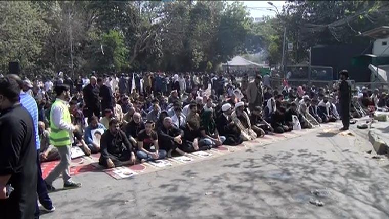 لاہوراور کراچی میں امریکی قونصلیٹ پر مظاہرین کا شدید احتجاج، جھڑپوں کے دوران 9 افراد جاں بحق