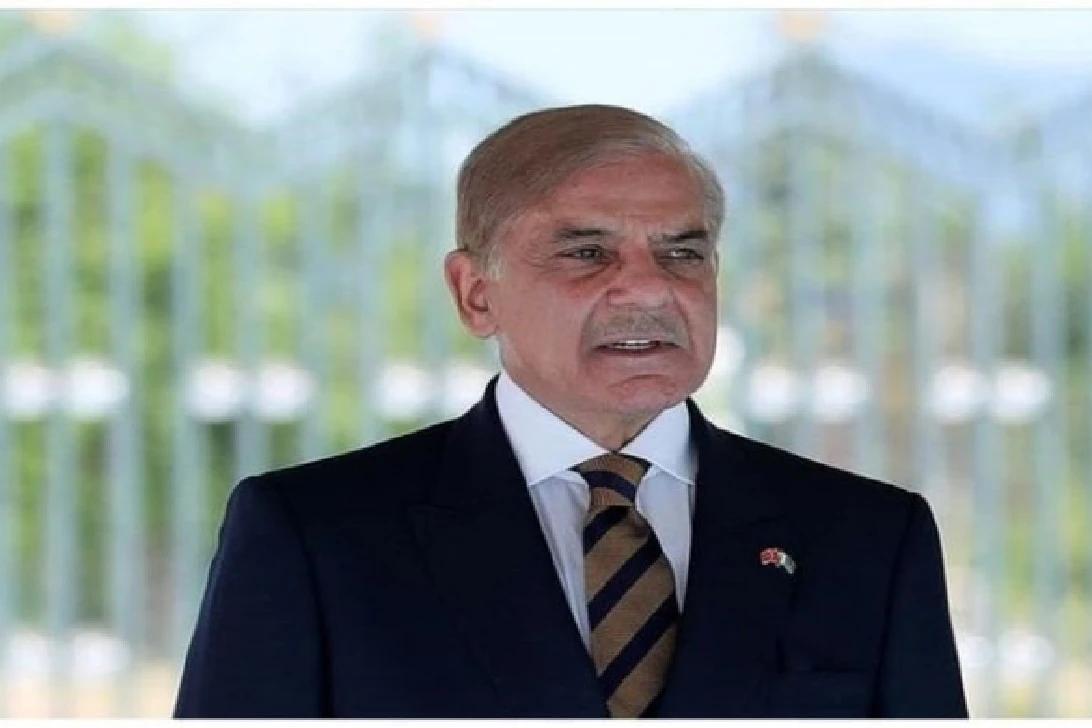 وزیر اعظم سرکاری دورے پر سعودیہ روانہ، ولی عہد سے ملاقات اور علاقائی صورتحال پر تبادلہ خیال ہونگا