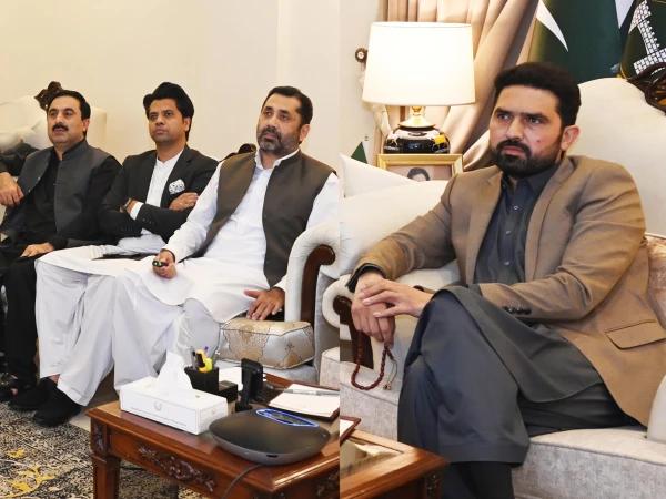 پشاور:صوبائی حکومت نے بی آر ٹی کرایوں میں اضافے کی تجویز مسترد کردی