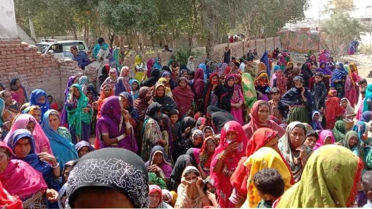 رحیم یار خان: امدادی رقم کی تقسیم کے دوران دکان کی چھت گر گئی ، 8 خواتین جاں بحق ،متعدد زخمی