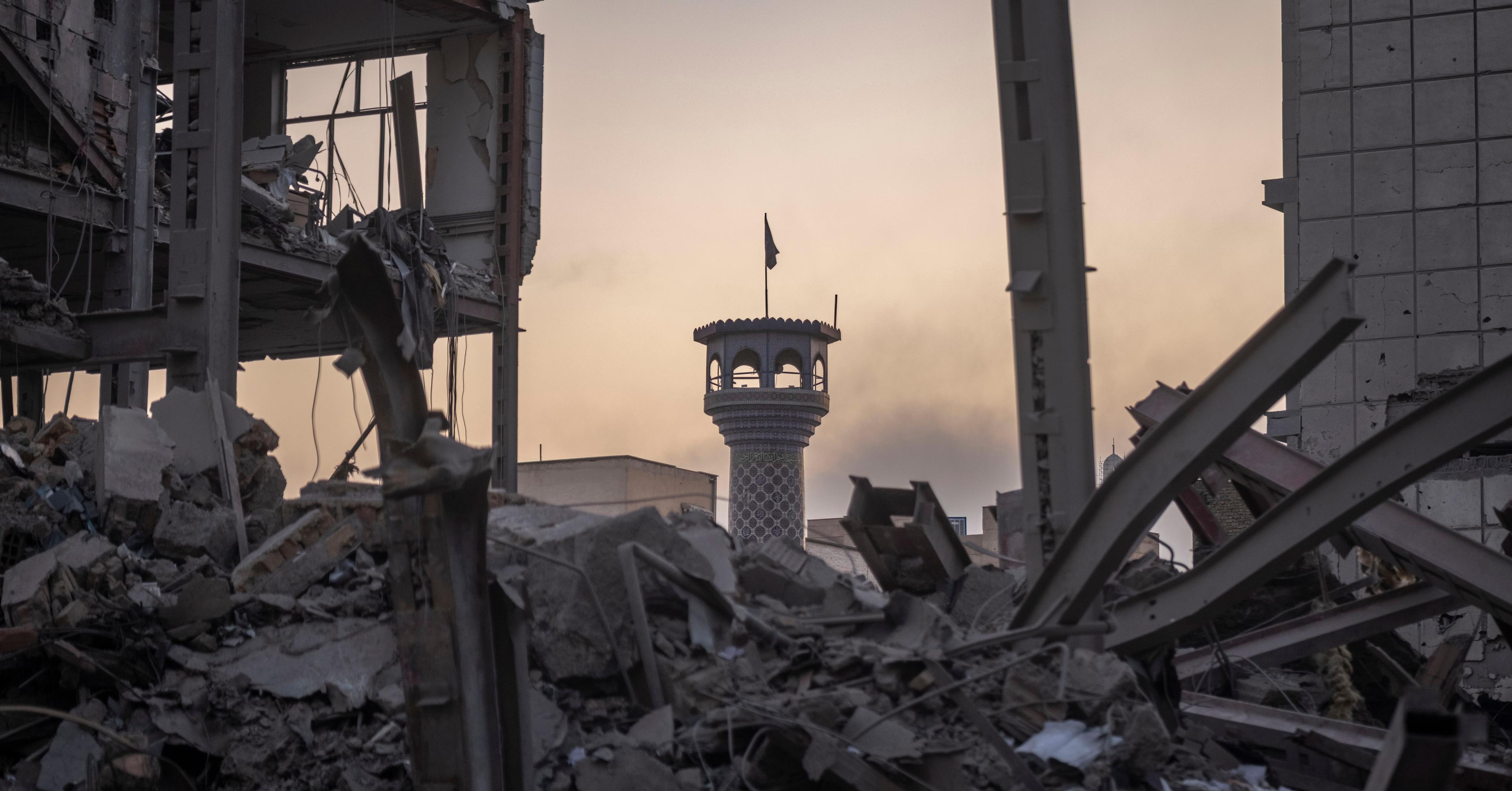 I’ve been talking to people in Iran. They face an impossible choice.