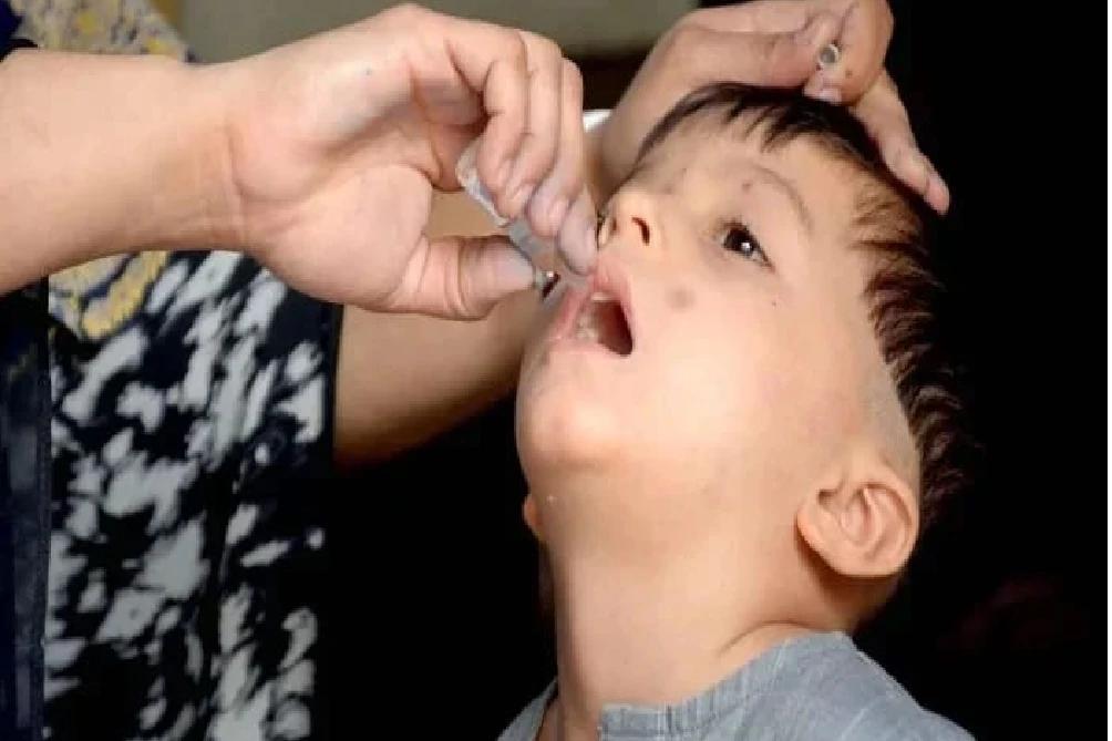 سال کی دوسری قومی انسدادِ پولیو مہم کا اعلان، 4 کروڑ 50 لاکھ بچوں کو قطرے پلانے کا ہدف مقرر