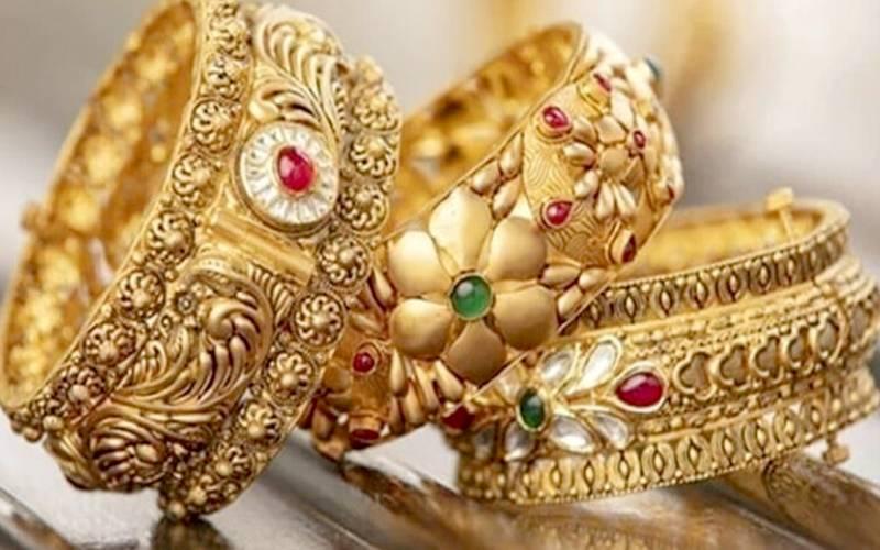 عالمی و مقامی مارکیٹوں میں سونا ایک دفعہ پھر مہنگا، فی تولہ کتنے کا ہوگیا؟