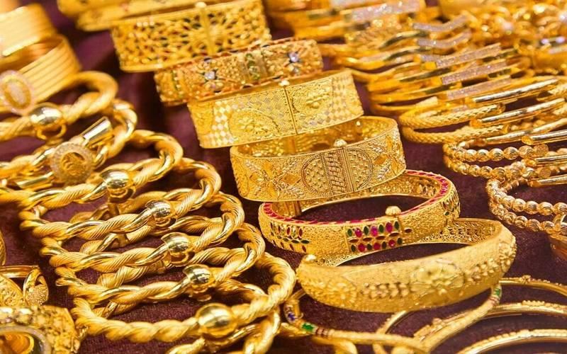 عالمی اور مقامی مارکیٹ میں سونے کی قیمتوں میں بڑی کمی ، فی تولہ کتنے کا ہو گیا؟