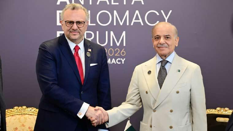 وزیر اعظم سےامریکی صدر کے مشیر برائے عرب و افریقی امور کی ملاقات، دوطرفہ تعاون اور تعلقات پر گفتگو