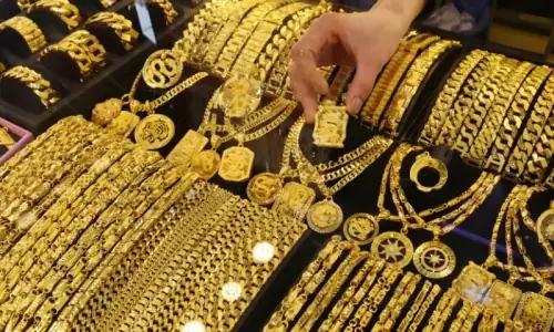 مسلسل کمی کے بعد سونا اچانک کئی ہزار روپے مہنگا، خریدار پریشان