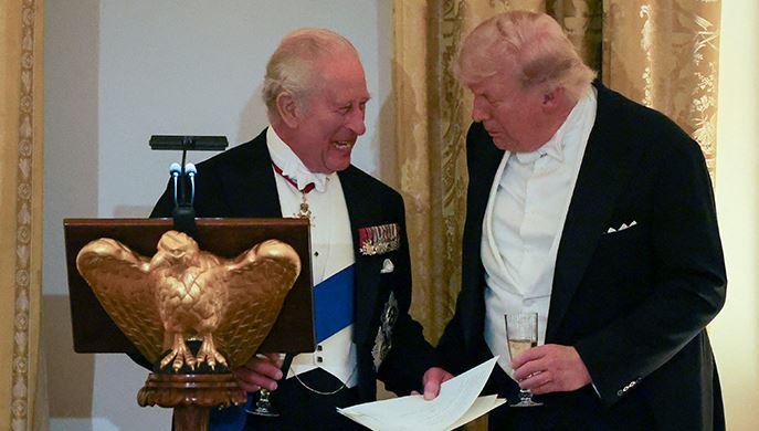 ’ہم مدد نہ کرتے تو آپ فرانسیسی زبان بول رہے ہوتے‘، شاہ چارلس نے ٹرمپ پر طنز کر دیا