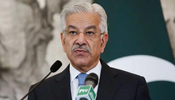 بھارت افغانستان کے ذریعے پاکستان میں پراکسی وار کر رہا ہے،وزیر دفاع