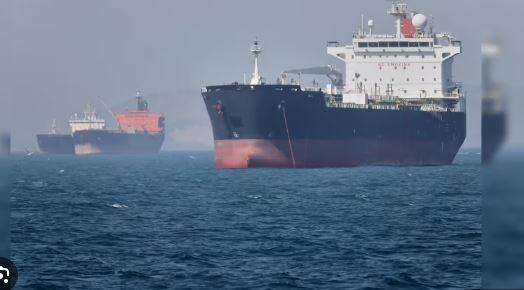 Second Qatari LNG tanker heads through Hormuz to Pakistan as Iran war continues, data shows