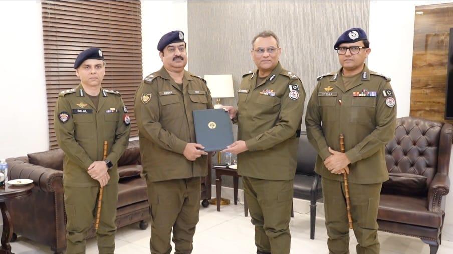 بہترین کارکردگی پر شیخوپورہ پولیس کے سات افسران کو اعزازات سے نوازا گیا