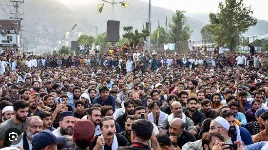 Talks succeed as banned JAAC defers Muzaffarabad march
