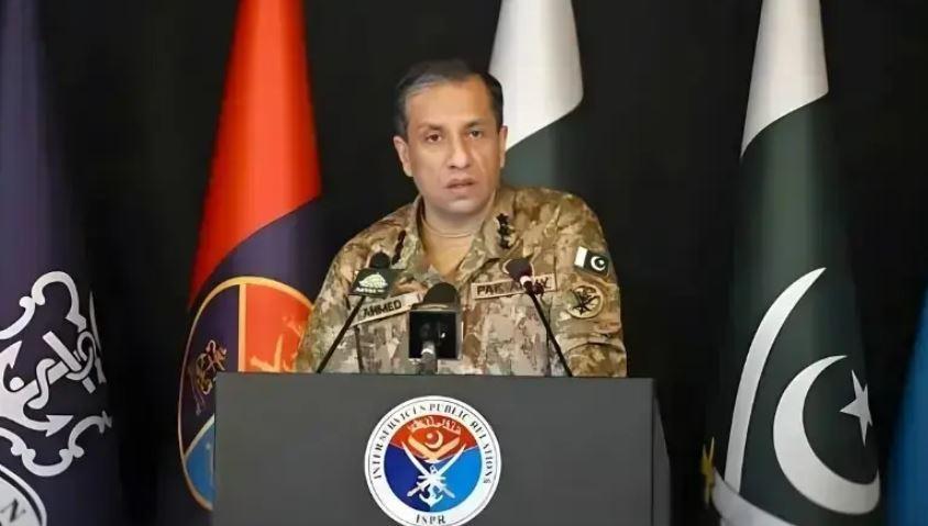 دہشت گرد ہتھیار ڈالیں یا انجام بھگتیں، ڈی جی آئی ایس پی آر