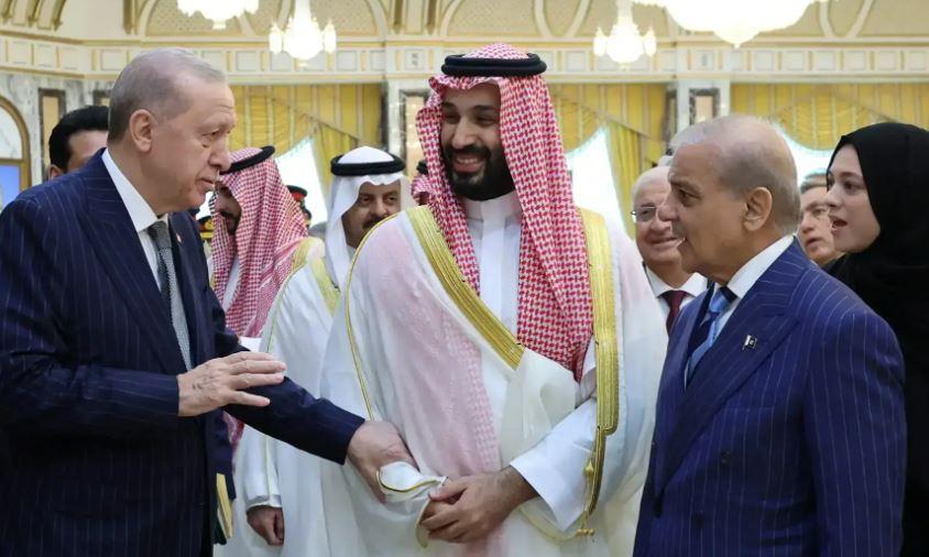 Turkey lays out plans for defence pact with Pakistan and Saudi Arabia