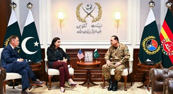 امریکہ افغانستان جنگی کمیشن کی علاقائی امن کے لیے پاکستان کی خدمات کی تعریف