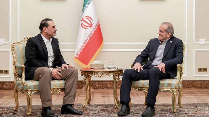 CDF Munir arrives in Tehran for talks with senior Iranian officials