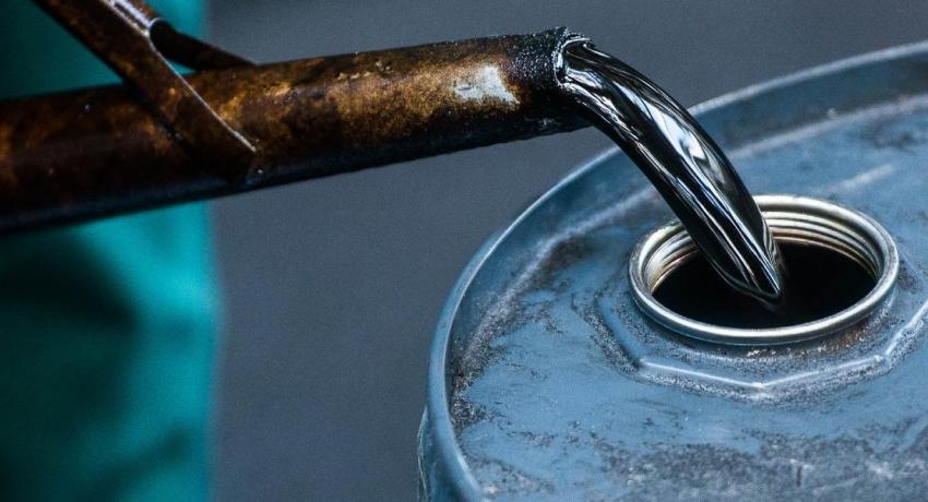 Oil prices moving towards new highs in global market