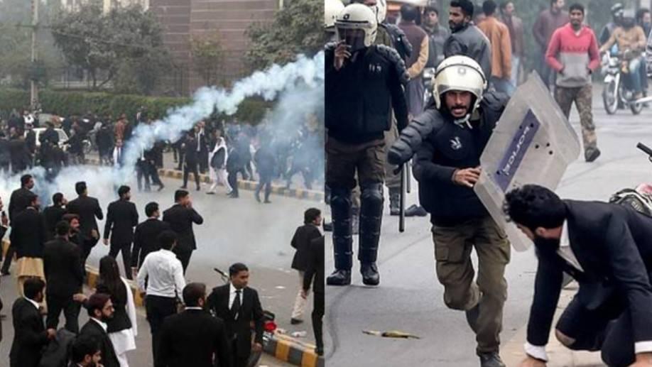 Police baton-charge, arrest lawyers protesting outside LHC