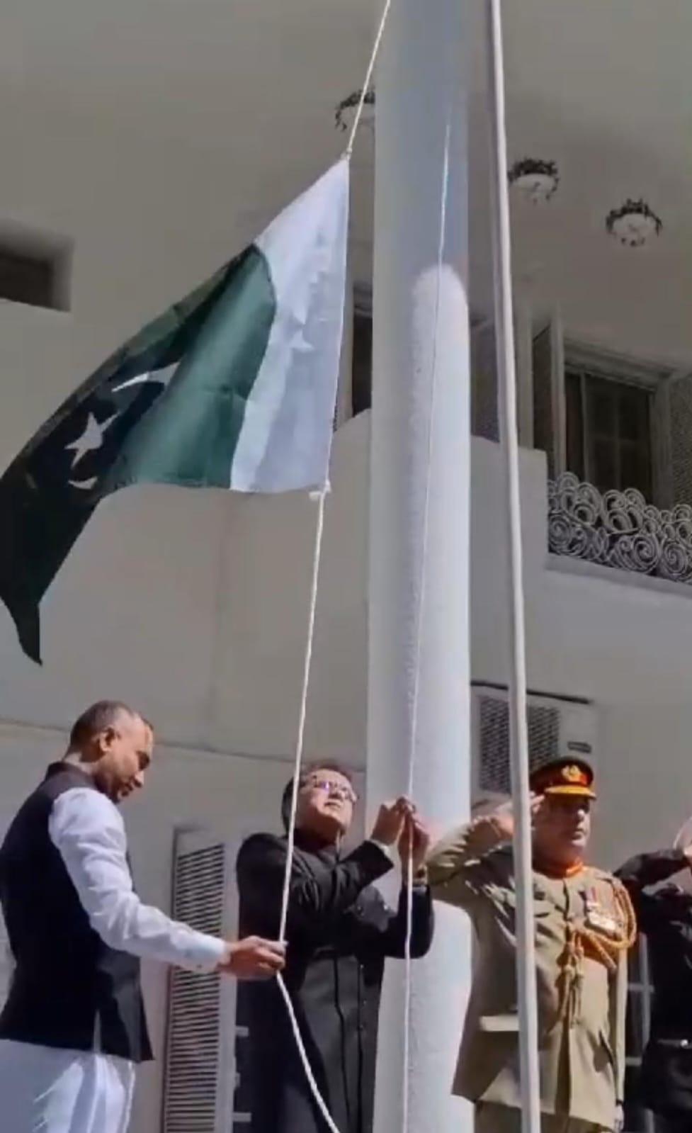 تہران میں پاکستان کا قومی دن بھر پور جوش و خروش سے منایا گیا