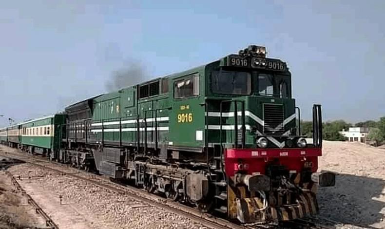 وزیر ریلوے کا بلوچستان میں ٹرین سروس بحال کرنے کا اعلان