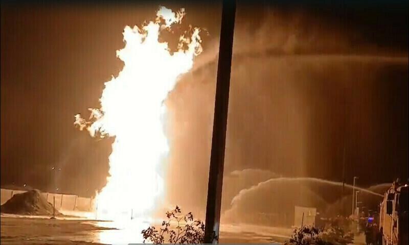 کورنگی کراسنگ میں بورنگ کے دوران لگی آگ 36 گھنٹے بعد بھی نہ بجھ سکی