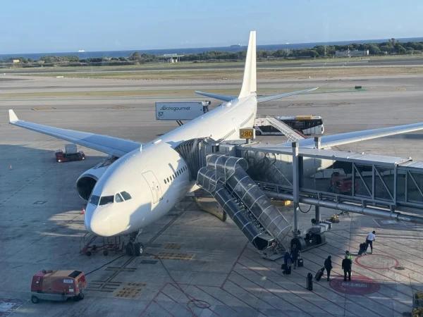 لاہور سے جدہ جانے والی پرواز بڑے حادثے سے بچ گئی