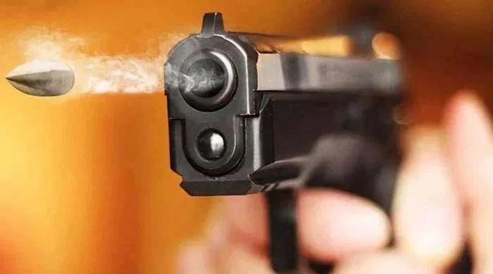 کراچی: ڈاکوؤں کی فائرنگ سے حاملہ خاتون جاں بحق