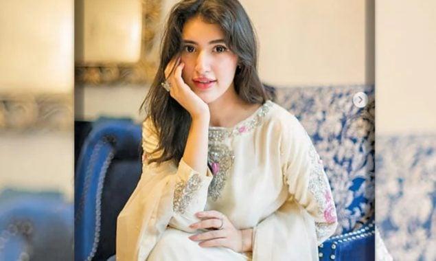 اداکارہ سحر ہاشمی نے محبت میں دھوکا کھانے کا انکشاف