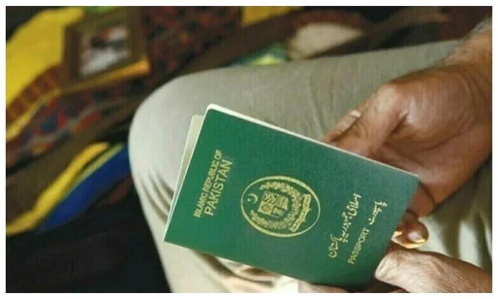 Passports of 53,000 deported Pakistanis blocked