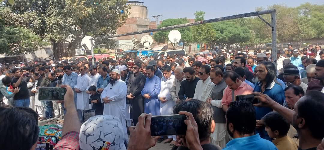 اسٹیج، فلم اور ٹی وی کے نامور اداکار و کامیڈین جاوید کوڈو کی نماز جنازہ ادا
