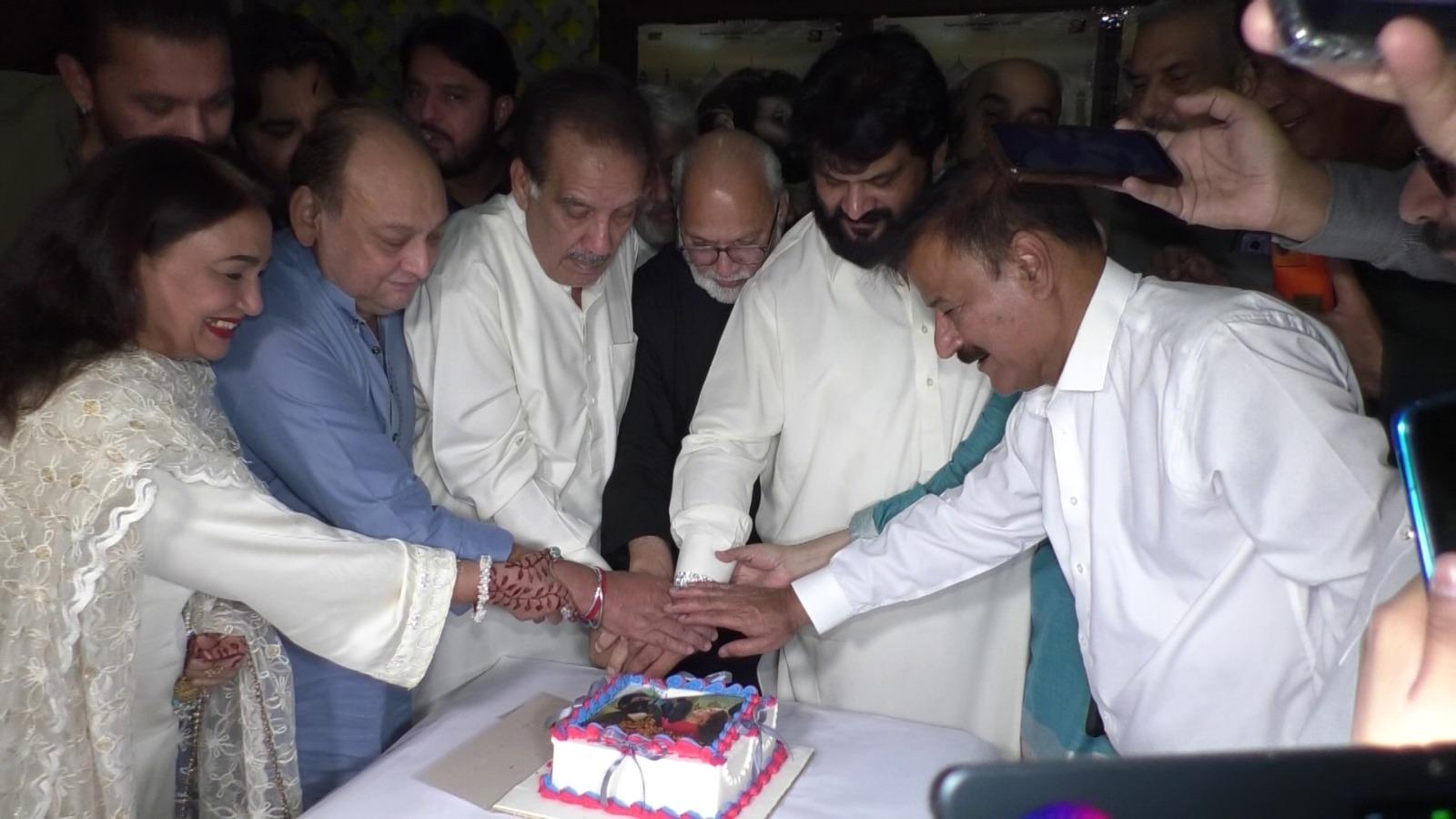 فلم’’ عشق لاہور‘‘ کی شاندار کامیابی پر تقریب کا انعقاد،شوبز شخصیات کی بھرپور شرکت