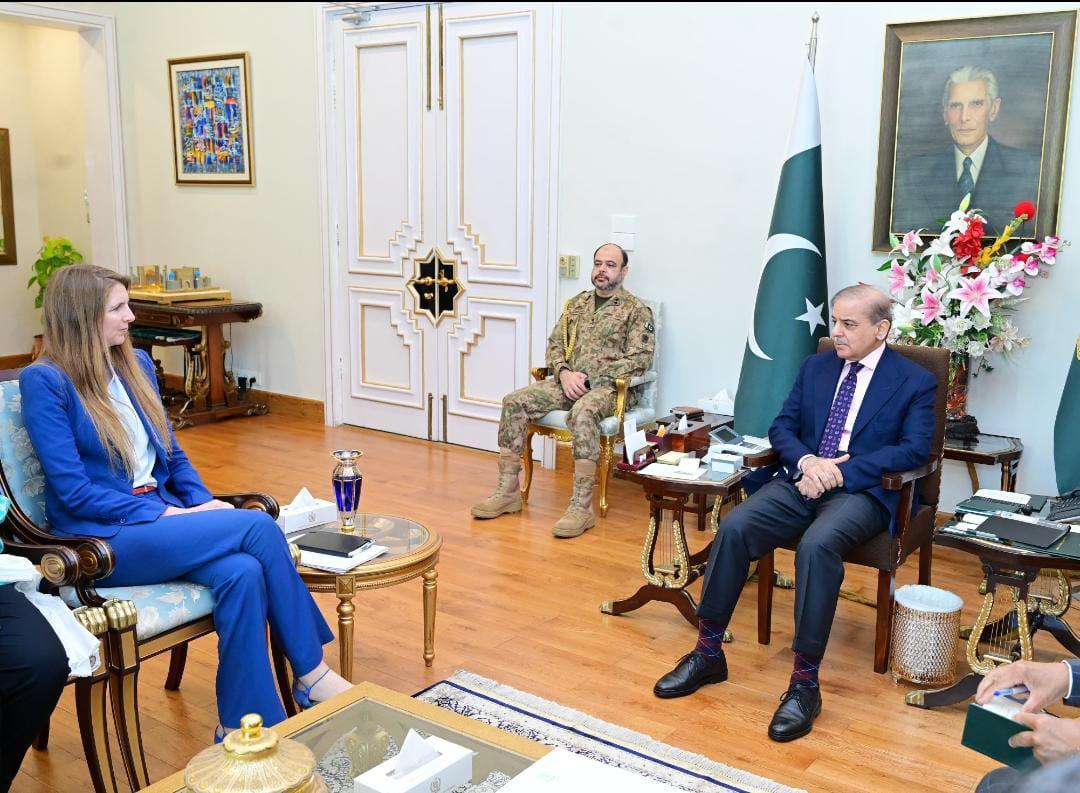 وزیراعظم سے برطانوی ہائی کمشنر کی ملاقات،پاک بھارت کشیدگی اور دو طرفہ تعلقات پر تبادلہ خیال