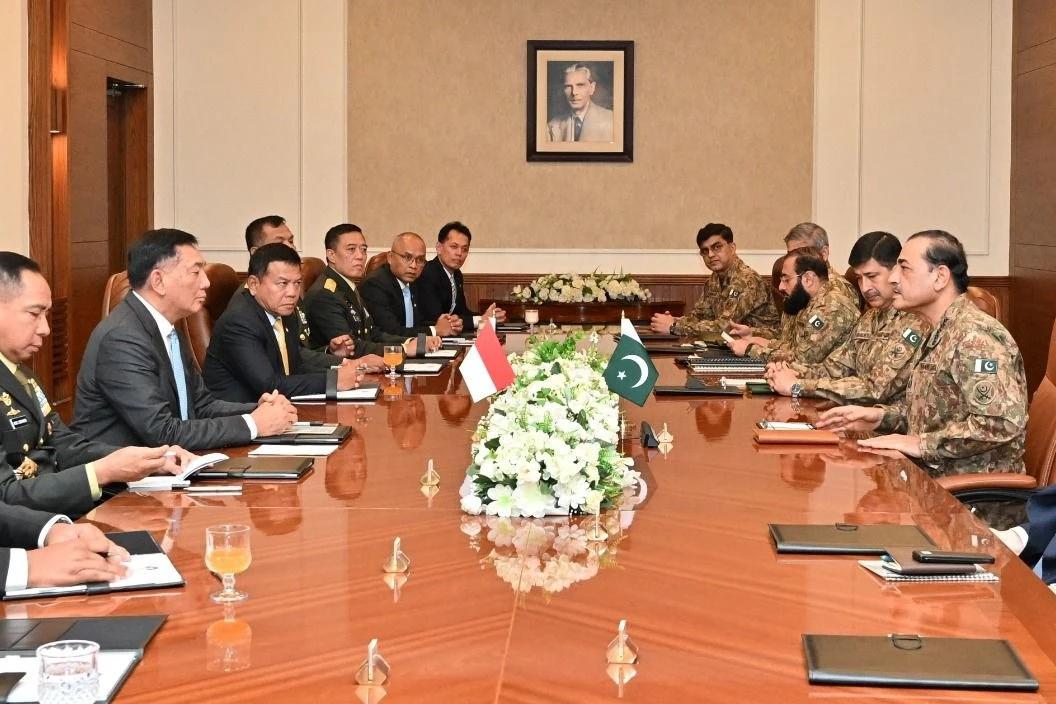 فیلڈ مارشل سے انڈونیشین وزیر دفاع کی ملاقات ، دفاعی تعاون سمیت علاقائی سیکیورٹی امور پرگفتگو