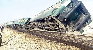 Blast derails Jaffer Express in Balochistan, several injured