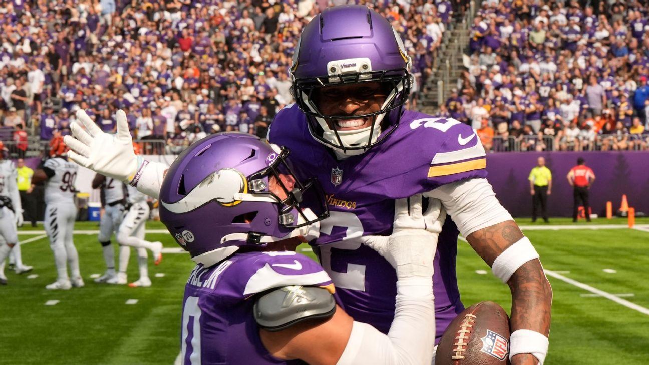 Vikes CB Rodgers dominates in historic 1st half