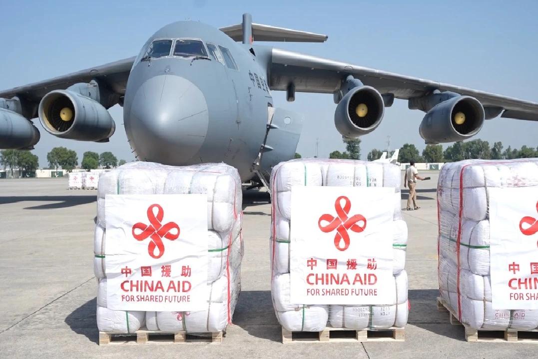 چین سے سیلاب متاثرین کے لیے امدادی سامان کے 2 جہاز پاکستان پہنچ گئے