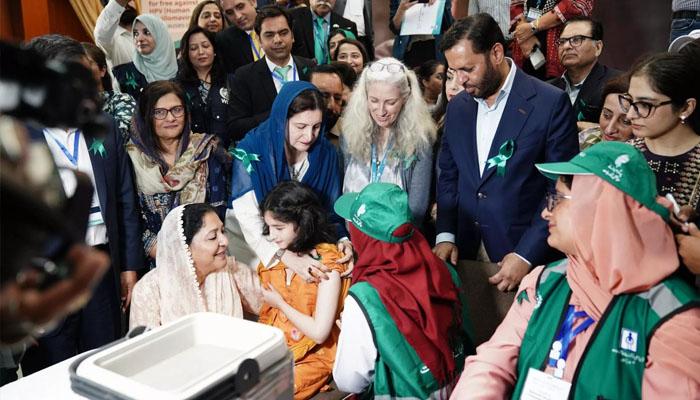 ملک بھر میں انسداد سروائیکل کینسر ویکسی نیشن کی پہلی قومی مہم مقررہ ہدف حاصل نہ کرسکی