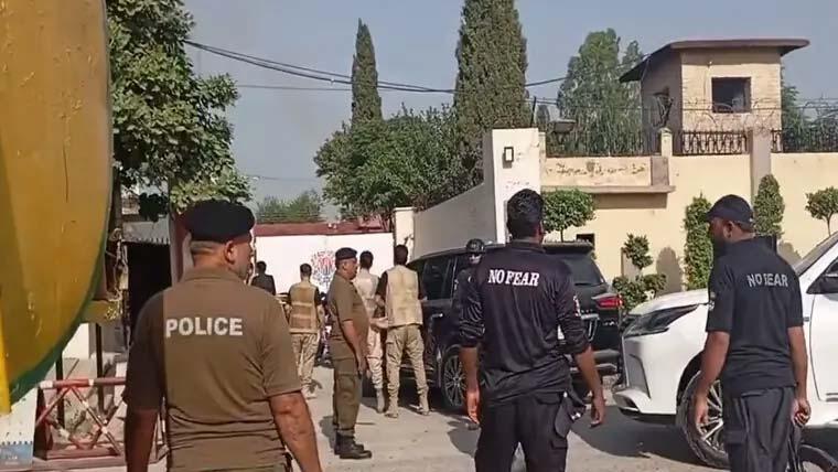 علی امین گنڈاپور کی اڈیالہ جیل میں بانی پی ٹی آئی سے 2 گھنٹے طویل ملاقات