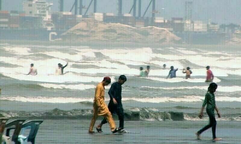 کراچی پر سمندری طوفان کا خدشہ، محکمہ موسمیات کا پانچواں الرٹ جاری