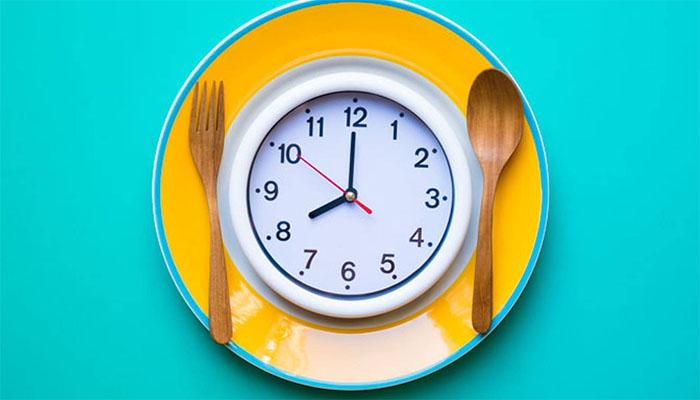 ناشتہ دیر سے کرنا: صحت اور عمر پر منفی اثرات مرتب ہوسکتے ہیں، تحقیق