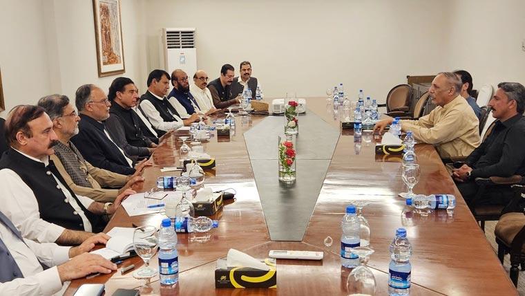 آزاد کشمیر میں حکومتی اور عوامی ایکشن کمیٹی کے درمیان مذاکرات کامیاب،فریقین کے دستخط