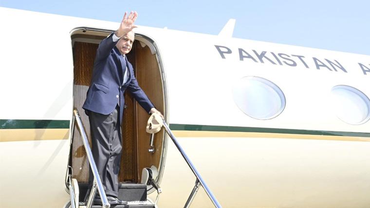 وزیراعظم ملائیشیا کے دو روزہ سرکاری دورہ پر کوالالمپور کے لیے روانہ