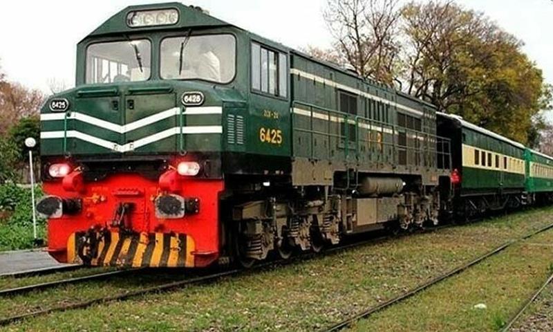 راولپنڈی اور لاہور کے مابین چلنے والی ٹرینوں کے کرایوں میں نمایاں اضافہ