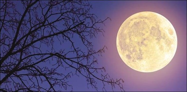 پاکستان میں آج رات سپر مون کا خوبصورت نظارہ کیا جا سکے گا
