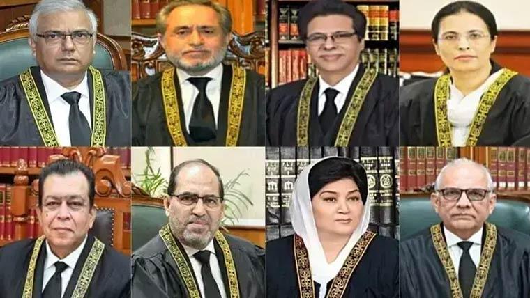 جب تک آئین میں کوئی نئی ترمیم نہیں ہوتی، اسی آئین پر عمل کرنا ہوگا ، سپریم کورٹ آئینی بینچ