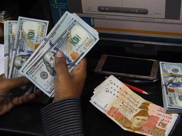 پاکستان کو ستمبر  کے دوران بیرون ملک سے  ترسیلات زر کی مد میں 3.2 ارب امریکی ڈالر موصول