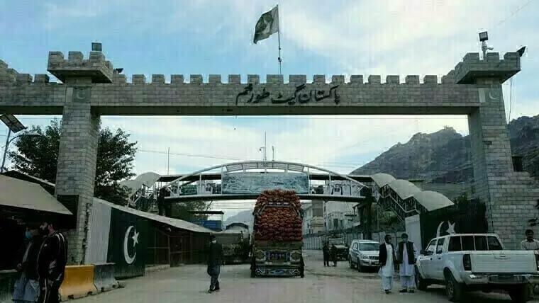 پاک افغان کشیدگی : طورخم اور چمن سمیت تمام اہم بارڈر کراسنگ پوائنٹس بند