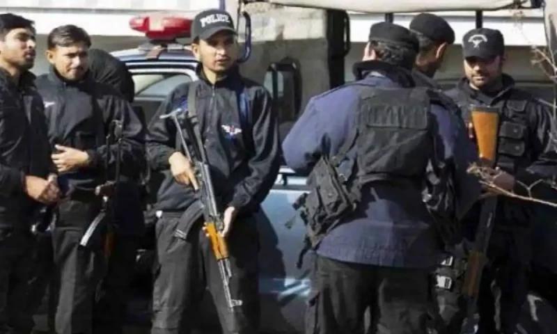 خیبر پختونخوا میں بڑھتی ہوئی دہشت گردی کی روک تھام کے لیے پولیس کا پہلا اسنائپر اسکواڈ تیار