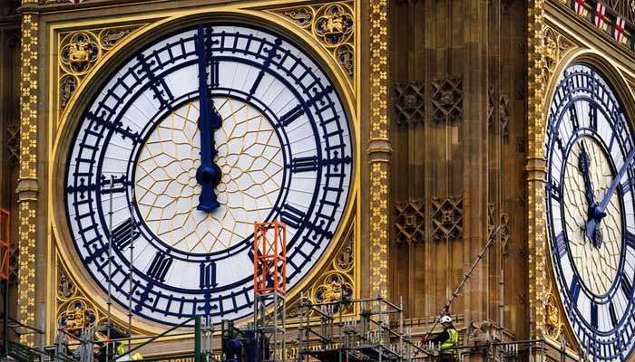 لندن میں آج شب گھڑیاں ایک گھنٹہ پیچھے کیوں کردی جائیں گی ،مگر کیوں؟
