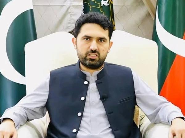 بانی پی ٹی آئی سے ملاقات نہ ہونے پر وزیراعلیٰ کے پی کا توہین عدالت کی درخواست دینے کا اعلان